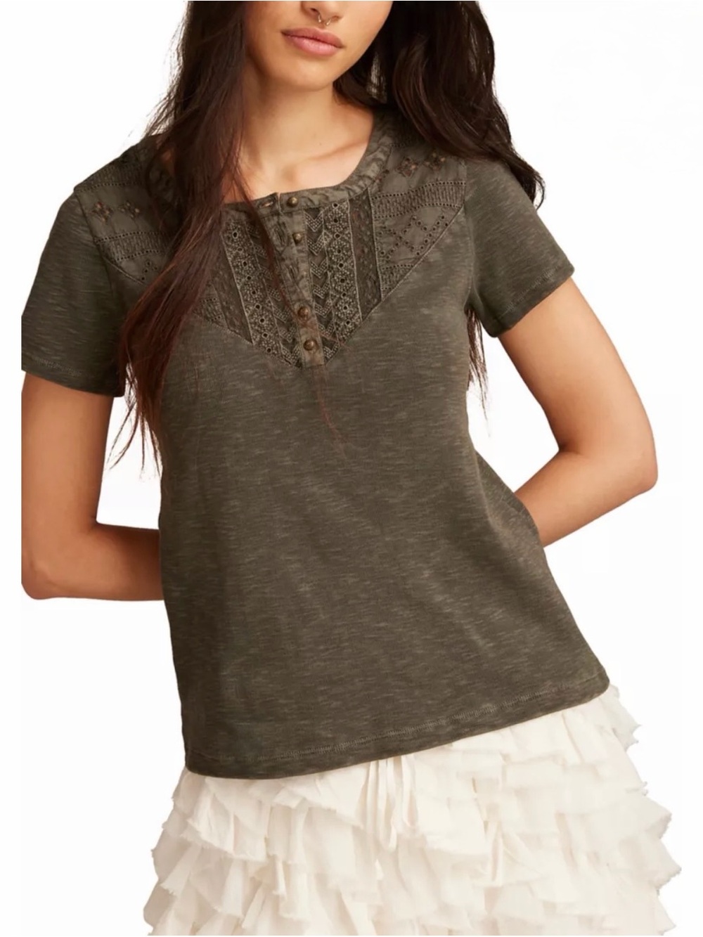 Lucky Brand womenโs Olive Embroidered cotton Henley Short Sleeve Top size large